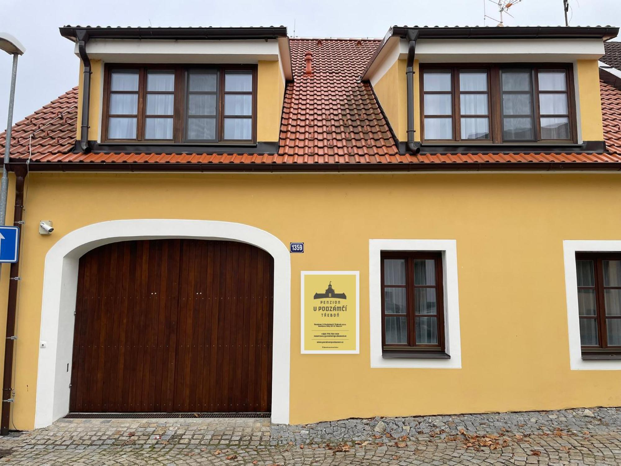 Penzion V Podzamci Třeboň Eksteriør billede